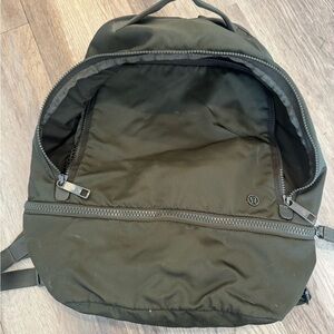 lululemon athletica Men's Olive Backpack